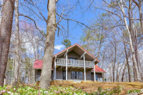 Spacious 12-Person Luxury Cabin at Critter Retreat